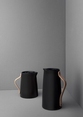 Ізоляційний глечик для кави Stelton Emma - термовставка з нержавіючої сталі, ізоляція з подвійними стінками - термос/кавник/чайник з ручкою з букового дерева, кришка з легким клацанням - 1,2 літра, глянцева обробка, матовий чорний