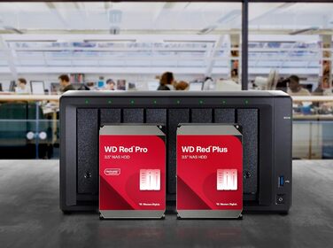 Внутрішній жорсткий диск WD Red Plus 4TB NAS, 3,5-дюймовий, 5400 об/хв, SATA 6 Гбіт/с, CMR, 256 МБ кешу, версія 2025, 4 ТБ
