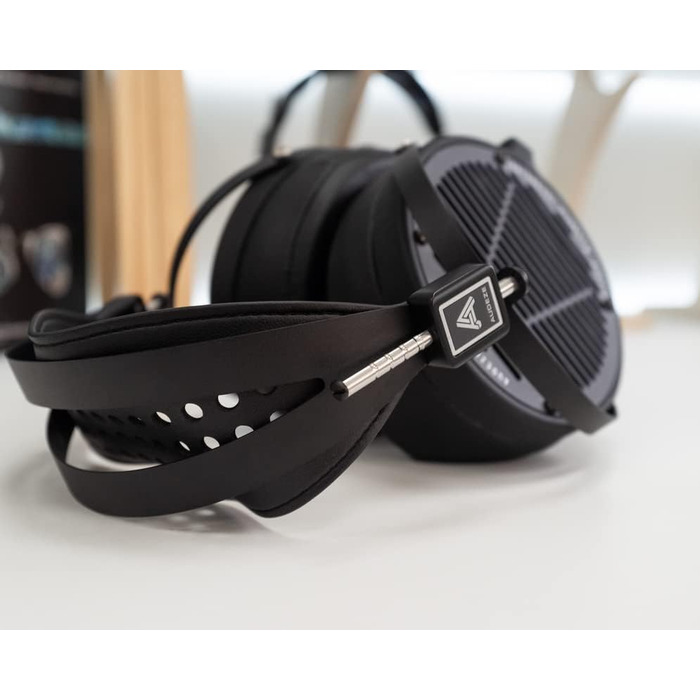 Аксесуар для навушників/гарнітури (наголов'я, РК-дисплей, вуглецеве волокно, тканина, натуральна шкіра, чорний, 60 г) Відкрити, 10