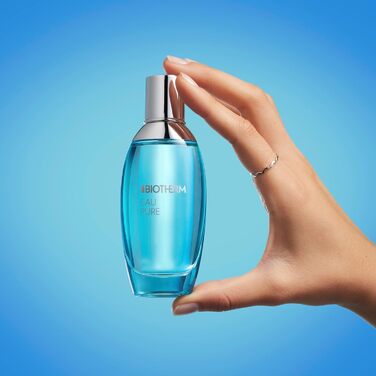 Туалетна вода Biotherm Eau Pure освіжаючий та зволожуючий аромат для жіночого тіла з есенціями зелених фруктів та ефірними оліями, який інтенсивно відновлює та освіжає шкіру. 50 мл (1 упаковка)