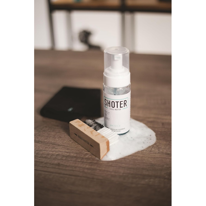 Піна SHOTER Easy Pack, засіб для чищення взуття не потребує води Преміальний набір піни для чищення взуття включає пінний очищувач Shoter, ганчірку з мікрофібри та щітку з щетини., без кольору, один розмір