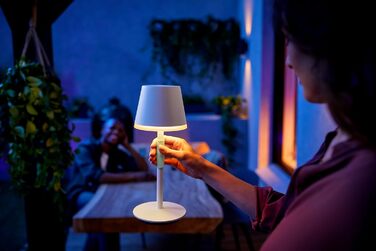 Настільна лампа Philips Hue Go для приміщень та вулиці, біла