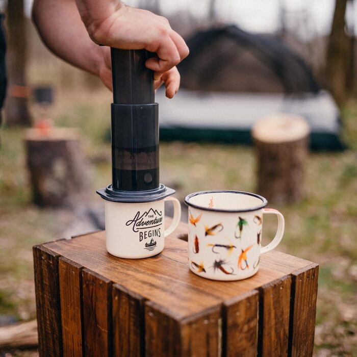 Емальована кавова кружка для кемпінгу та використання на свіжому повітрі Flying Ducks