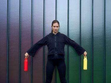 Ізольована пляшка для води - Термос для гарячої та холодної води One - З заварювачем для чаю - Герметична - Без BPA - Нержавіюча сталь 18/8 - 0,55 л Scarlet H&C ONE Light 0,55 л