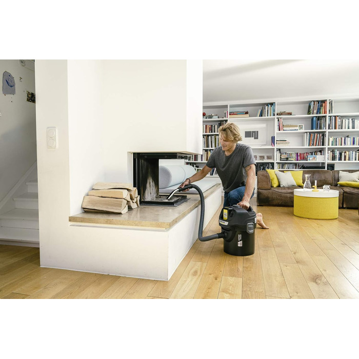 Акумуляторний пилосос для прибирання золи та сухого сміття Krcher AD 2 Akku 18 В ідеально підходить для чищення камінів та пелетни