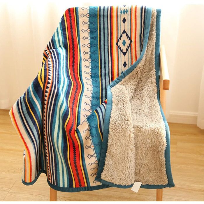 Плед Hggzeg з коралового флісу, пухнастий, м&39який плед для дивана, тепле покривало, різнокольоровий смугастий візерунок, дорожній плед для спальні, вітальні, офісу (кольорові смужки) кораловий 150 x 200 см