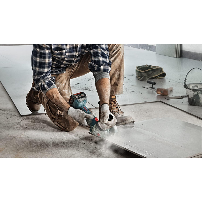 Акумуляторна кутова шліфувальна машина Bosch Professional GWS 180,LI (18 вольт, SOLO, Ø диска 125 мм, у коробці) 125 мм / 4,9 дюйм