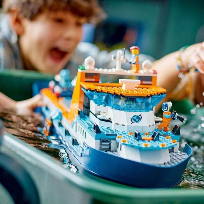 Конструктор LEGO City Арктичне дослідницьке судно, 815 деталей