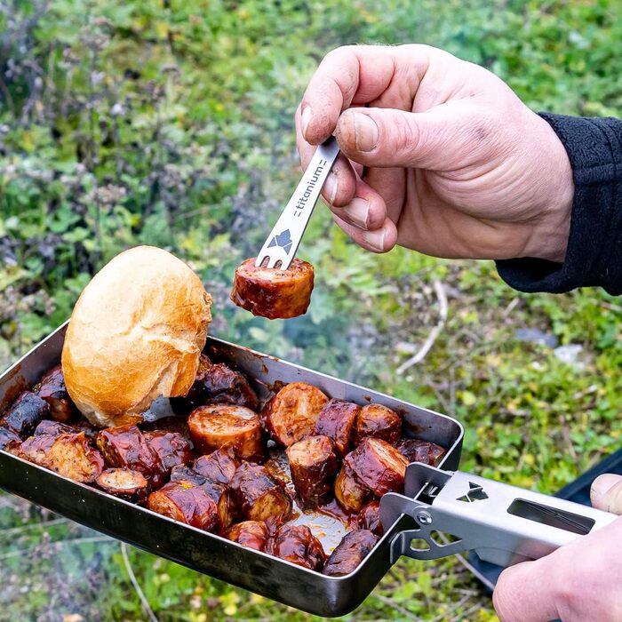 Титанова кирка FENNEK XL у високоякісному шкіряному чохлі Зроблено в Німеччині Ідеально підходить для кемпінгу, наметів, відпусток, фестивалів, бушкрафту, походів