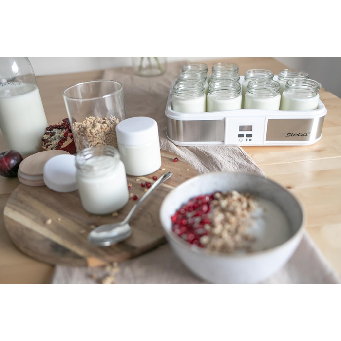 Йогуртниця Steba, функція таймера з кінцевим вимикачем для ідеальної консистенції, світловий індикатор роботи, LCD дисплей, 12 - скляних контейнерів для йогурту з кришкою 0,21 літра, 2,5 літра, JM 2