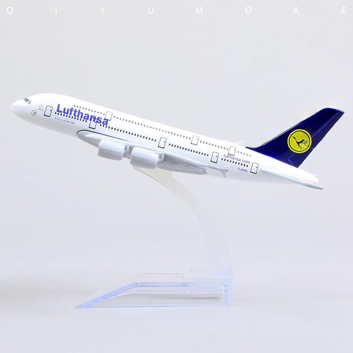 Металева модель літака Airbus A380 авіакомпанії Lufthansa в масштабі 1/400 з підставкою (15 см завдовжки), підходить для авіаційних ентузіастів як подарунок або декорація для виставки. 01.lufthansa