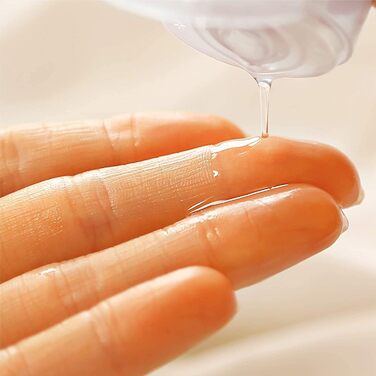 Зволожувальний крем Durex Naturals на водній основі Зволожувальний крем виготовлений зі 100 натуральних інгредієнтів та з формулою для інтимного балансу 1 тюбик 100 мл