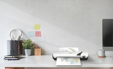 Ламінатор GBC Inspire A4, включаючи стартовий набір із 5 ламінуючими пакетами (2 x 75 мікрон), для ламінуючих пакетів товщиною від 75 до 125 мікрон до формату A4, гаряче та холодне ламінування, білий (4410031) білий A4 одинарний