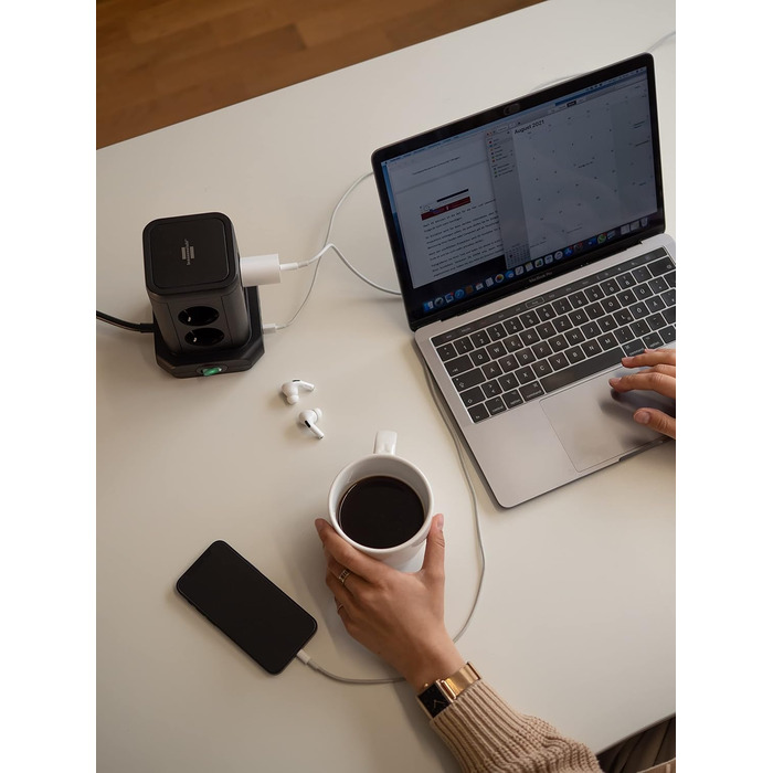 Розеткова колодка Brennenstuhl 8-місна з USB, сертифікована TV-Sd (блок розеток 8-місний з 4 шт. USB, розетки розташовані під куто