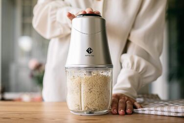 Подрібнювач для кухні Family Care електричний, 3 титанові леза, 300 Вт, скляна миска 600 мл, багатофункціональний, різак для м'яса, подрібнювач цибулі, овочі, горіхи, морозиво 600 мл 300 Вт