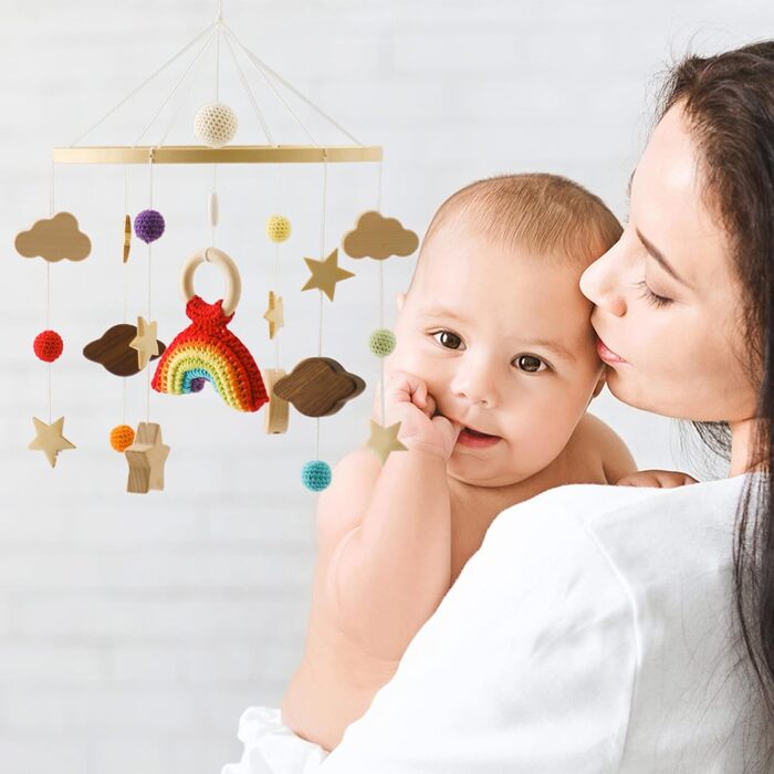 Мобіль на ліжечко Trayosin «Веселка 1» з дерев'яними та в'язаними елементами