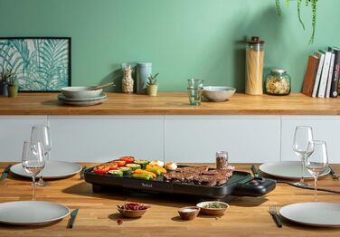 Електричний гриль Tefal Plancha Booster CB6428, 2200 Вт, збільшена робоча поверхня, Boost-зона, 6 рівнів температури, суцільна гриль-платформа, піддон для жиру, Thermo-Spot, чорний