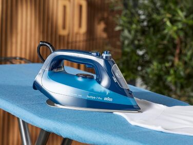 Парова праска Braun TexStyle 7 Pro SI 7160 BL - праска з підошвою Freeglide 3D, вертикальна подача пари, 3000 Вт, синя
