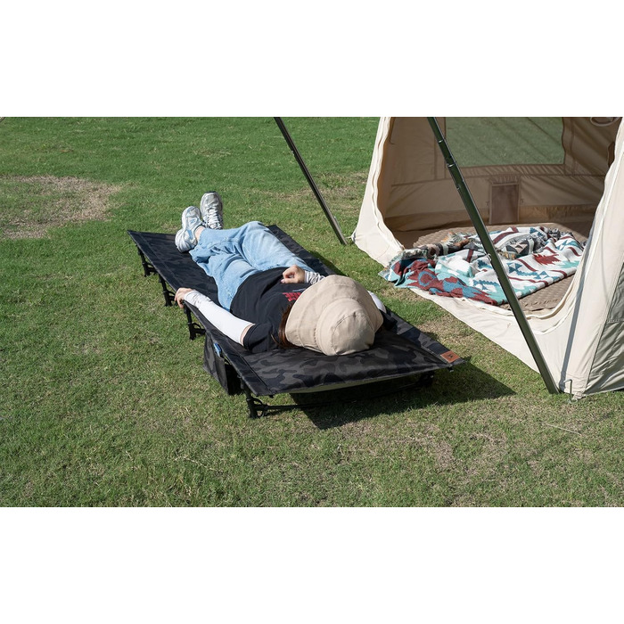 Надлегке розкладне похідне ліжко 190x70 см з алюмінію, компактне туристичне ліжко, легке в установці, міцне туристичне ліжко для наметів, походів на свіжому повітрі, подорожей, пляжу - камуфляжно-зелене