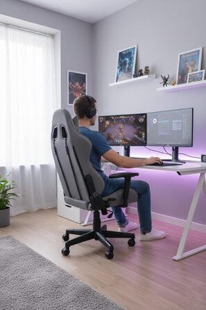 Геймерське крісло з підставкою для ніг мякі підлокітники регульована висота масажна подушка сірий