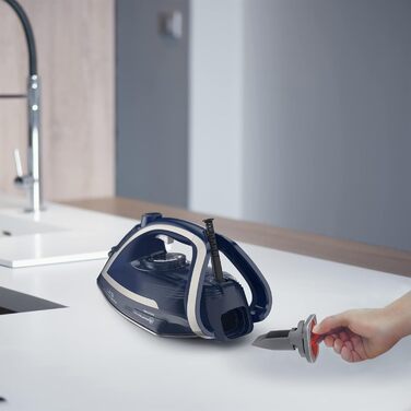 Парова праска Tefal FV6830 Ultragliss Антинакип Плюс 2800 Вт Потужність пари 250 г/хв. очищення від накипу 50 г/хв. потужність под