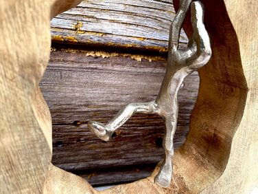 Скульптура "Командна робота" (30 см) — Срібло, Манго Дерево, Алюміній