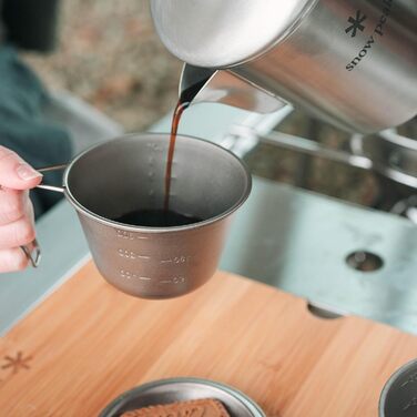 Чашка Snow Peak Titanium Backpackers, срібляста, 322 мл, надлегка, штабельована чашка, виготовлена в Японії для їжі, пиття, приготування їжі та вимірювання для кемпінгу та активного відпочинку на свіжому повітрі