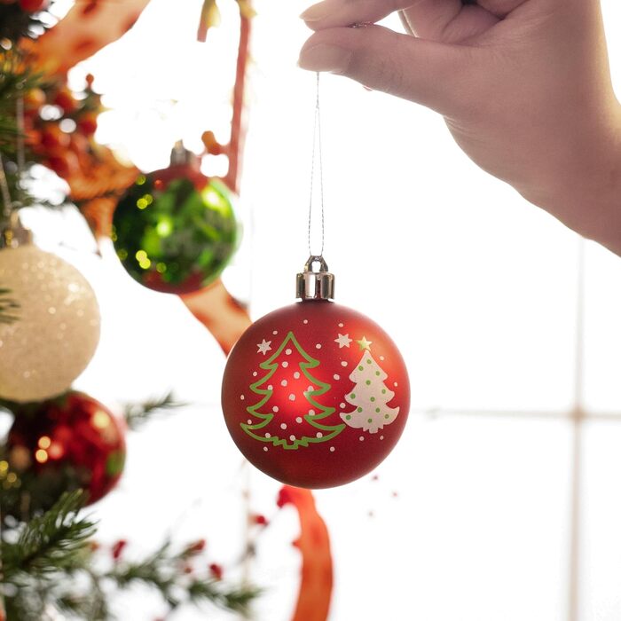 16 різдвяних кульок для декору ялинки Victor's Workshop