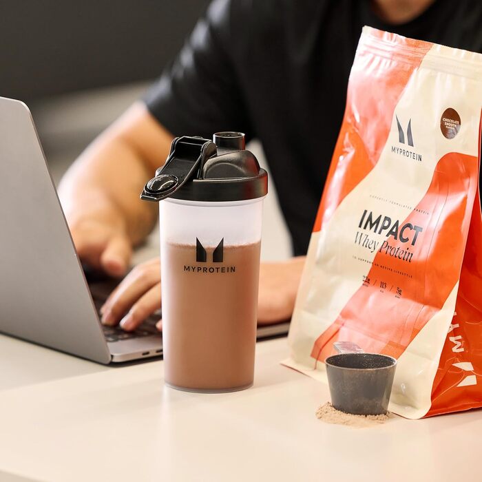 Сироватковий протеїн MyProtein Impact, ваніль, 1 кг