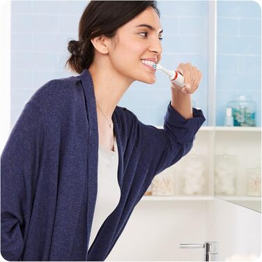 Електрична зубна щітка Oral-B SMART 4 4500 з підзарядкою, чорна Зубна паста Oral-B Ясна & Емаль Classic Repair (1 щітка, 1 паста)