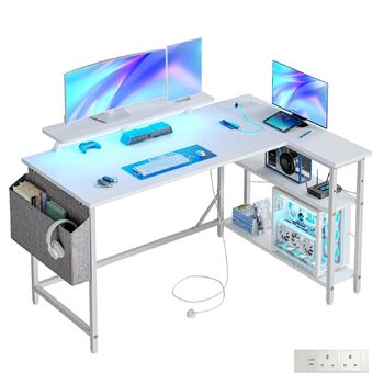 Г-подібний ігровий стіл зі світлодіодним підсвічуванням та розетками, 140 x 80 см, кутовий комп&39ютерний стіл з сумкою для зберігання, регульованими полицями та великою підставкою для монітора, для домашнього офісу, білий колір 140 x 80 см