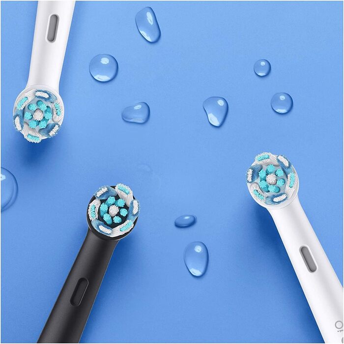 Електрична зубна щітка Oral-B iO Series 8, 6 режимів чищення зубів, магнітна технологія, кольоровий дисплей і дорожній футляр, чорний онікс